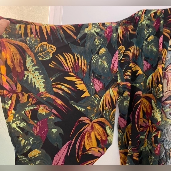 World Market caftan, or kimono.  One size . Black, gold, red, green print. - Picture 6 of 6